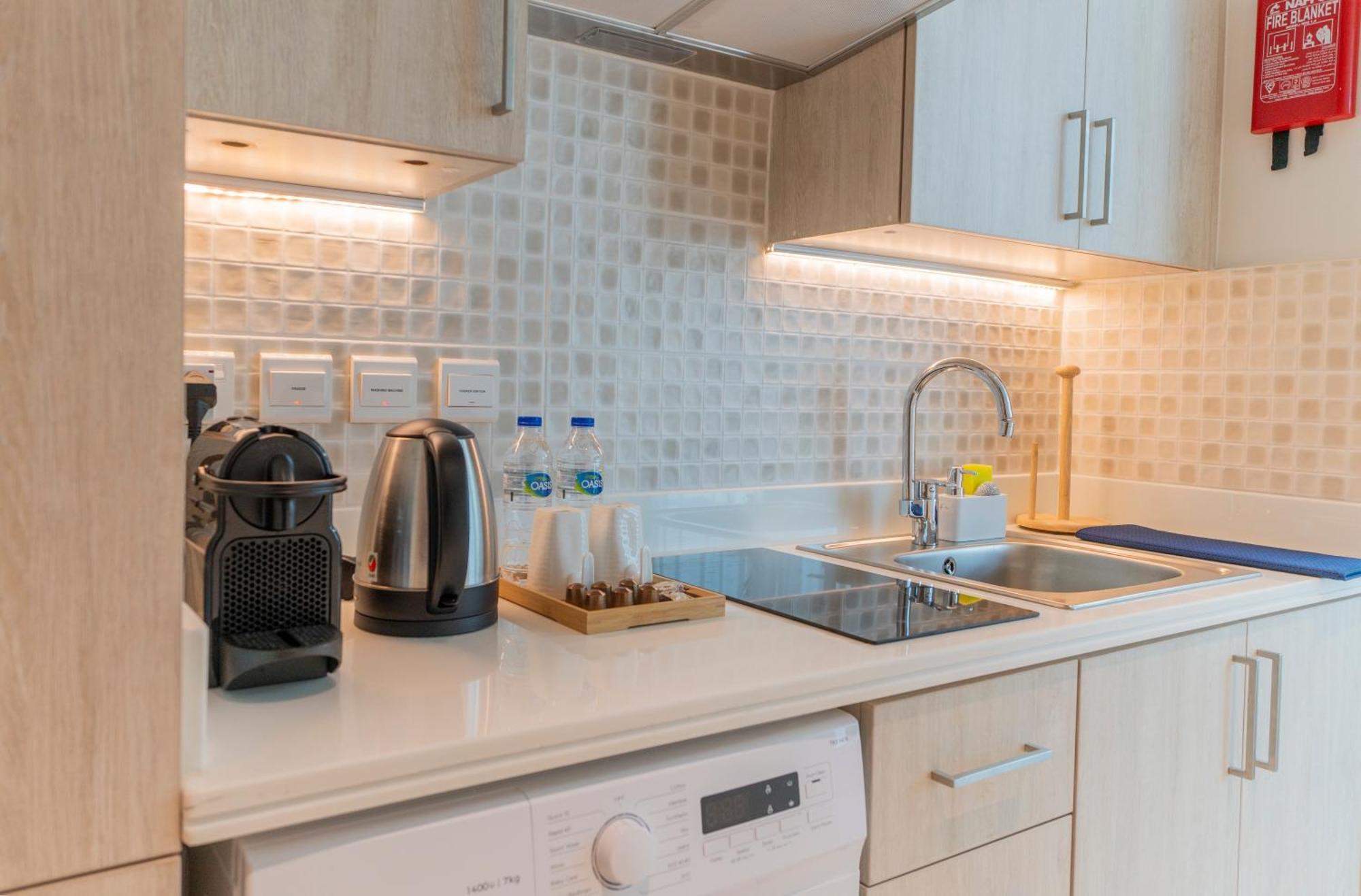 Studio With Private Beach Access At Palm Jumeirah Dubai Exterior foto