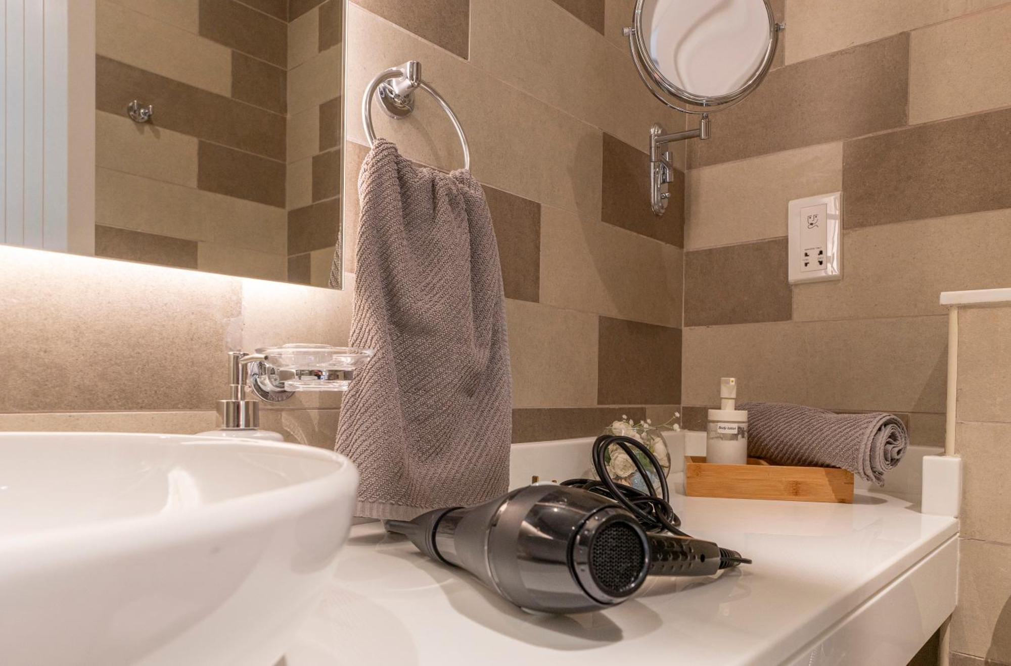 Studio With Private Beach Access At Palm Jumeirah Dubai Exterior foto